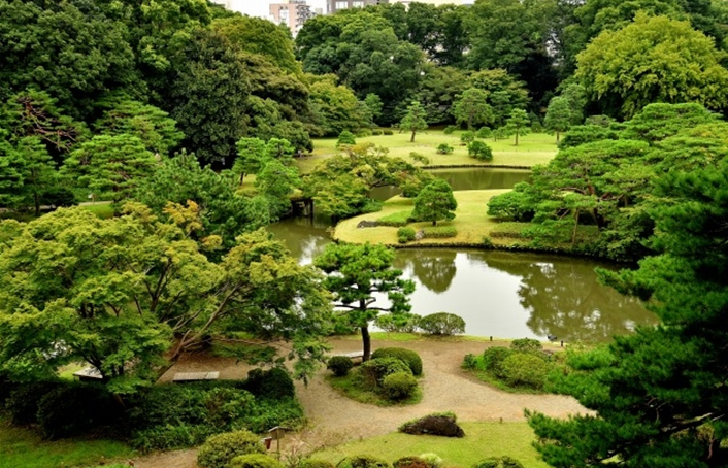 Rikugien garden