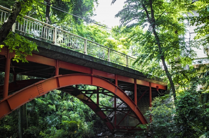 Todoroki Keikoku ravine Tokyo Golf Bridge