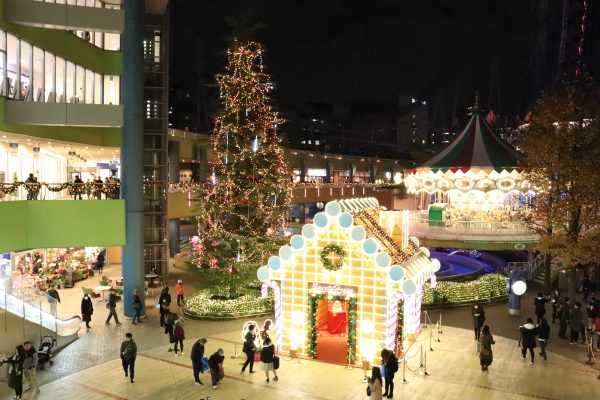 TOKYO Christmas Lights at Tokyo Dome City Sweets House
