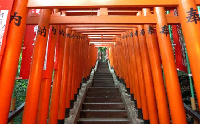 TOKYO Hie Jinja Shrine steps