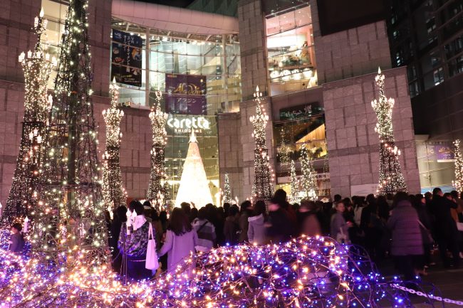TOKYO, Christmas Lights at Caretta Shiodome Yellow